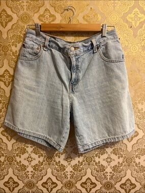 Vintage Levi’s 550 Light Wash Denim Shorts 100%
